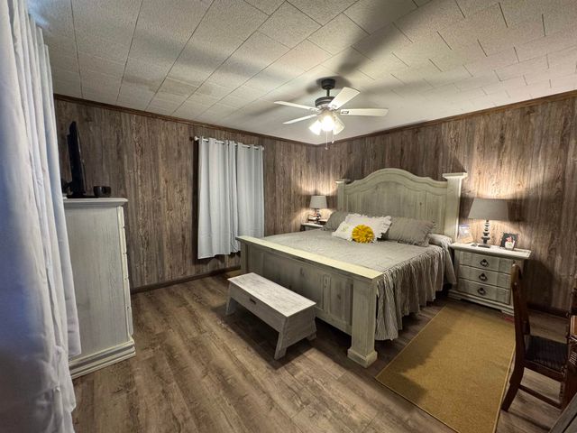 220 Lark Dr, Lockport, LA 70374