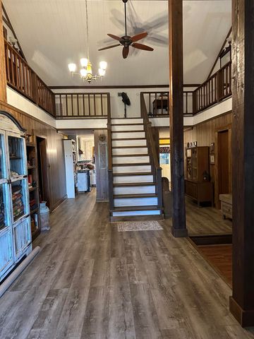 220 Lark Dr, Lockport, LA 70374