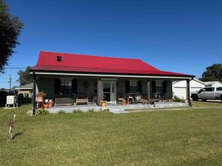 220 Lark Dr, Lockport, LA 70374