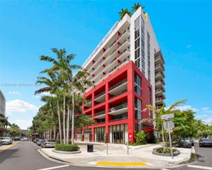 90 NE 32nd 406, Miami, FL 33127