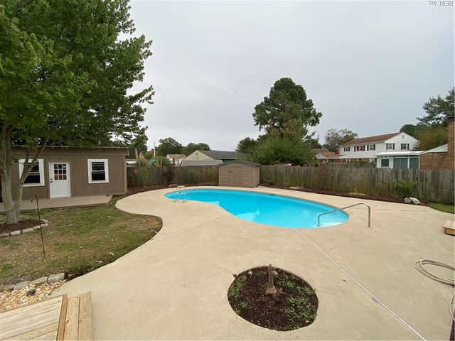 590 Cardamon DR, Virginia Beach, VA 23464