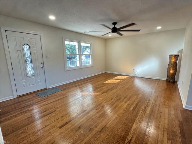 590 Cardamon DR, Virginia Beach, VA 23464