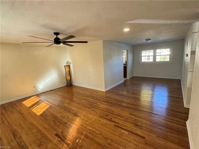 590 Cardamon DR, Virginia Beach, VA 23464