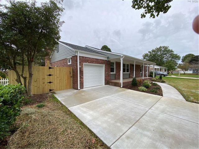 590 Cardamon DR, Virginia Beach, VA 23464