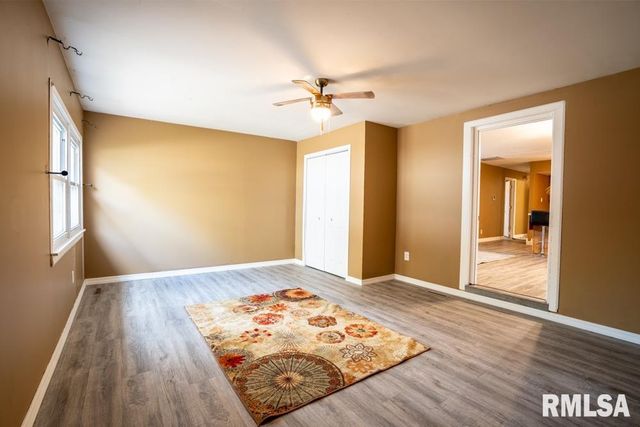 1401 S THOMAS Street, Carterville, IL 62918