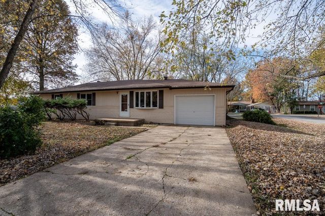 1401 S THOMAS Street, Carterville, IL 62918