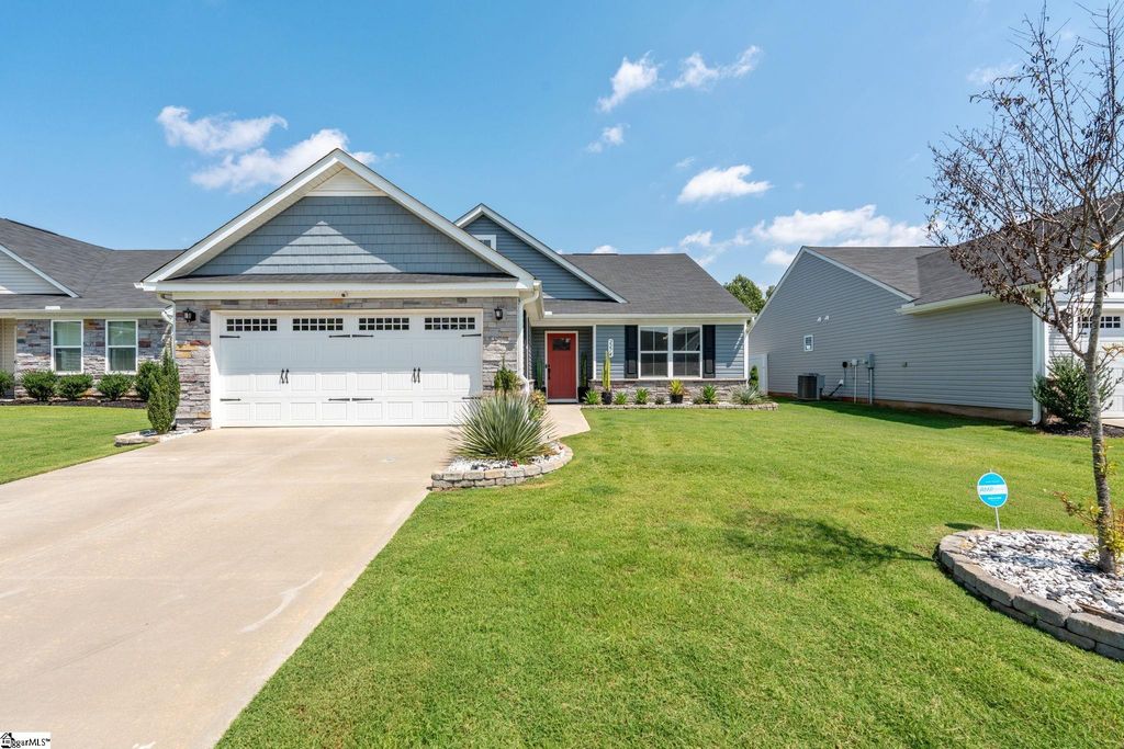 2274 Hemming Way, Boiling Springs, SC 29316