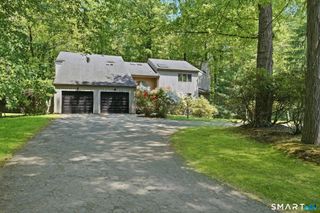 57 Grouse Lane, Woodbridge, CT 06525