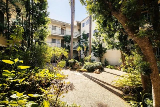 10240 Camarillo 115, Toluca Lake, CA 91602