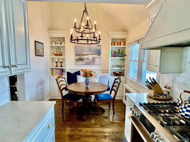 30 Carnegie Avenue, Huntington, NY 11743