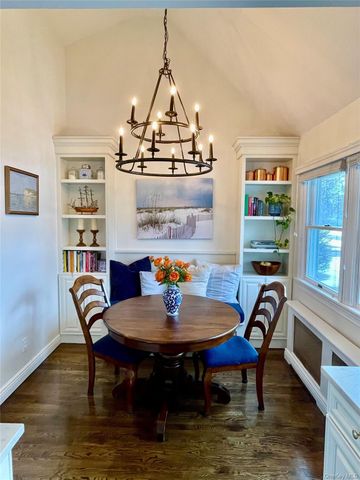 30 Carnegie Avenue, Huntington, NY 11743