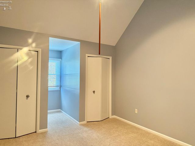 10921 N Bay Point Dr Apt 504, Marblehead, OH 43440