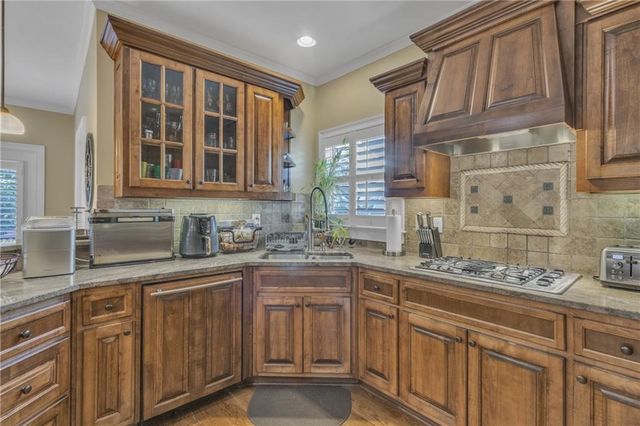 1611 Silvergrass Lane, Grayson, GA 30017