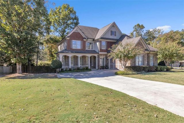 1611 Silvergrass Lane, Grayson, GA 30017