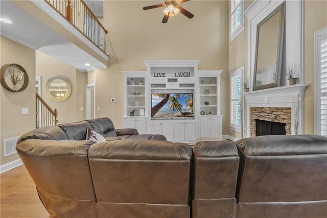 1611 Silvergrass Lane, Grayson, GA 30017