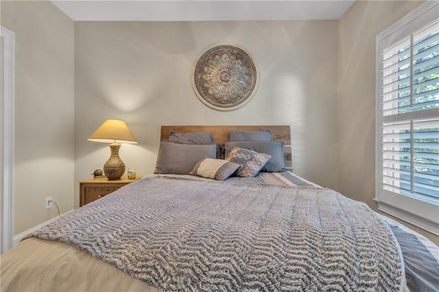 1611 Silvergrass Lane, Grayson, GA 30017