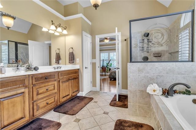 1611 Silvergrass Lane, Grayson, GA 30017