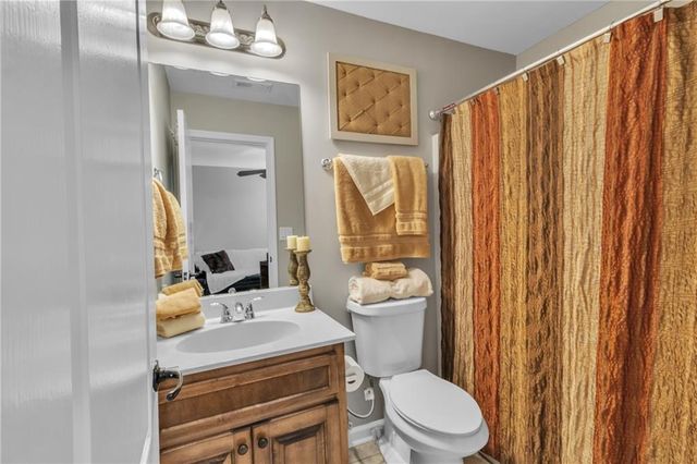 1611 Silvergrass Lane, Grayson, GA 30017