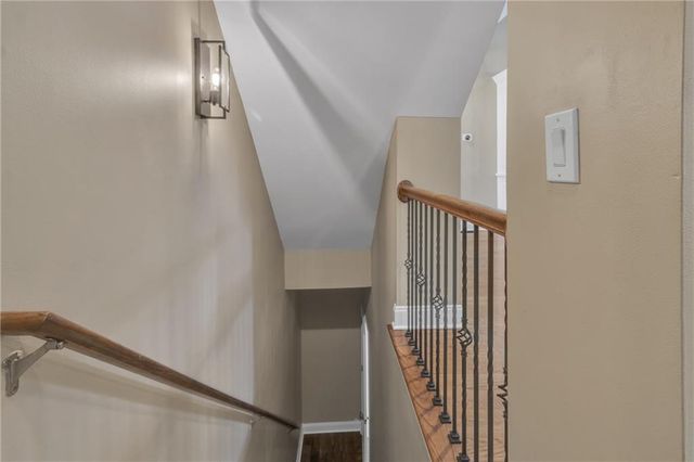 1611 Silvergrass Lane, Grayson, GA 30017