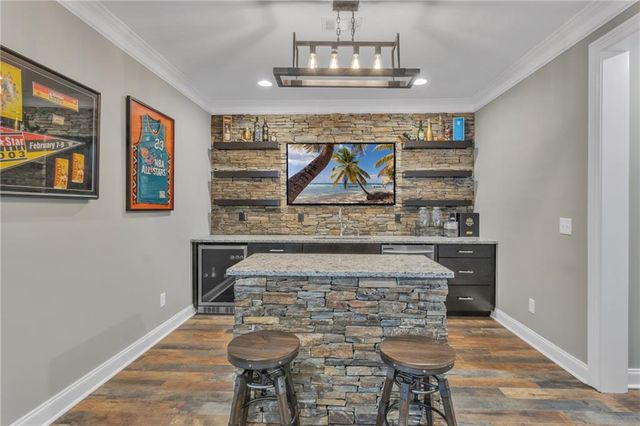 1611 Silvergrass Lane, Grayson, GA 30017