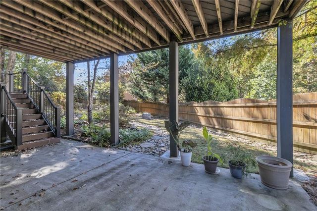 1611 Silvergrass Lane, Grayson, GA 30017