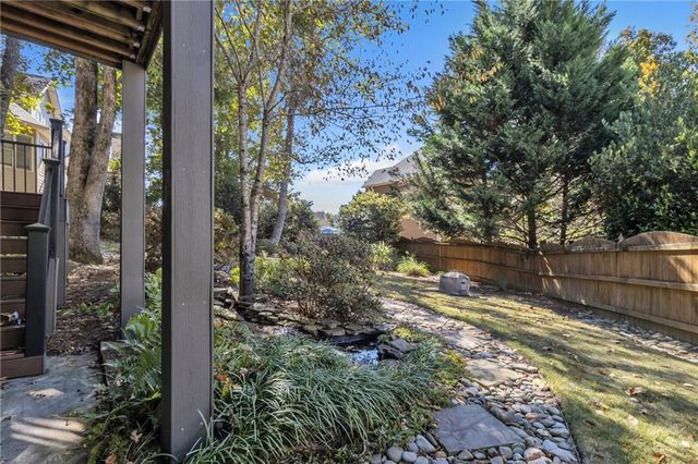 1611 Silvergrass Lane, Grayson, GA 30017