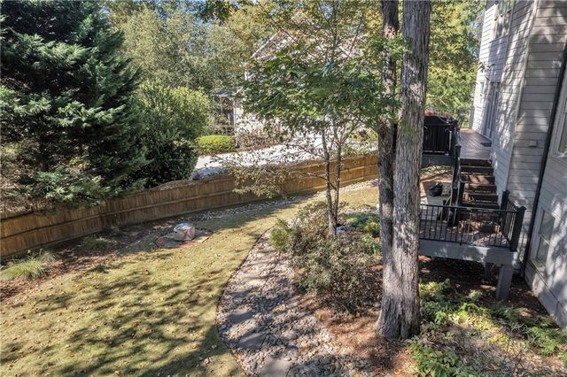 1611 Silvergrass Lane, Grayson, GA 30017