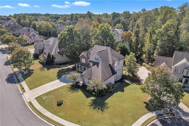 1611 Silvergrass Lane, Grayson, GA 30017