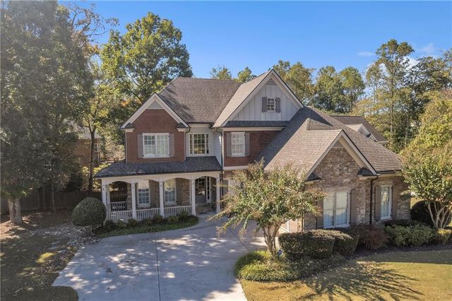 1611 Silvergrass Lane, Grayson, GA 30017