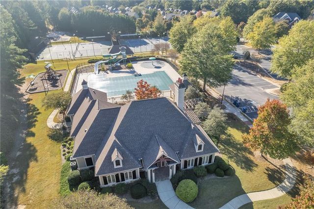 1611 Silvergrass Lane, Grayson, GA 30017