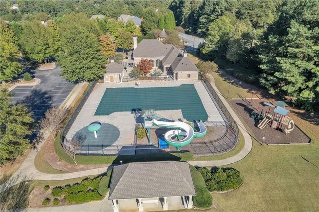 1611 Silvergrass Lane, Grayson, GA 30017