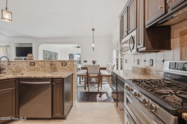 410 Compass Point, Hampstead, NC 28443