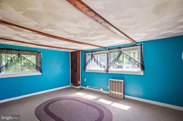 30 PERRY ST, Birdsboro, PA 19508
