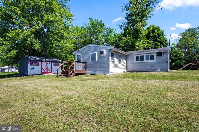 30 PERRY ST, Birdsboro, PA 19508