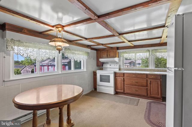 30 PERRY ST, Birdsboro, PA 19508