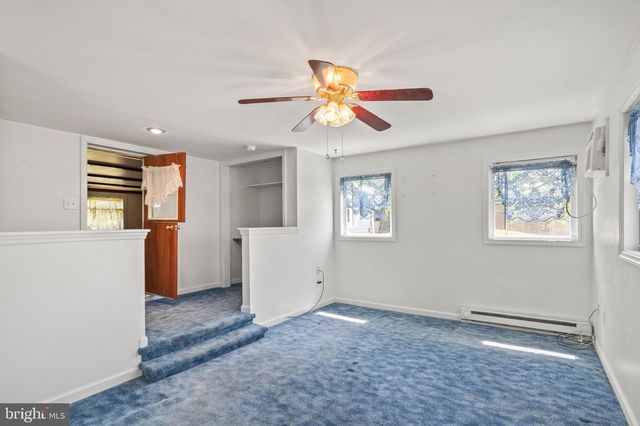 30 PERRY ST, Birdsboro, PA 19508