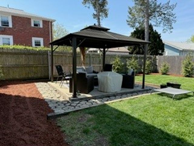 75 Slater Park Avenue 2, Pawtucket, RI 02861