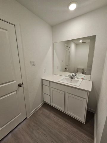 341 Grayson Baw Lane, Waller, TX 77484