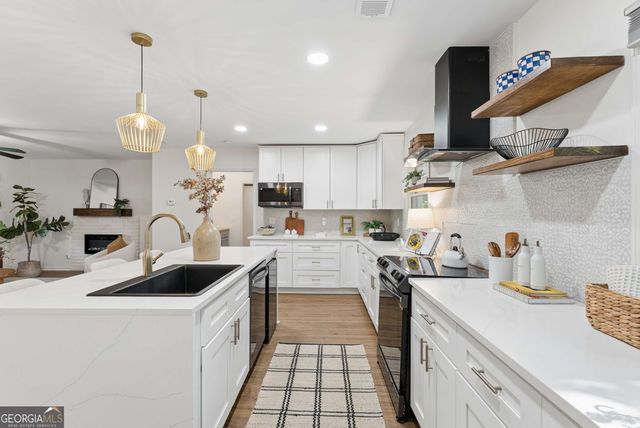 1558 Alverado Way, Decatur, GA 30032