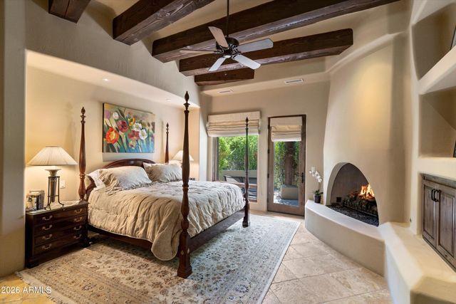 7373 E CLUBHOUSE Drive 8, Scottsdale, AZ 85266