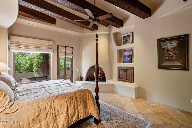 7373 E CLUBHOUSE Drive 8, Scottsdale, AZ 85266