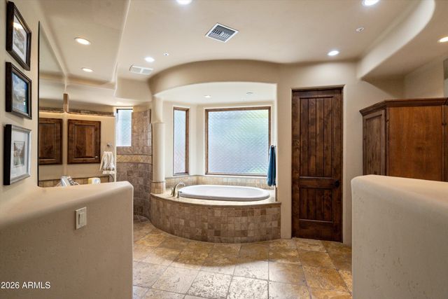 7373 E CLUBHOUSE Drive 8, Scottsdale, AZ 85266