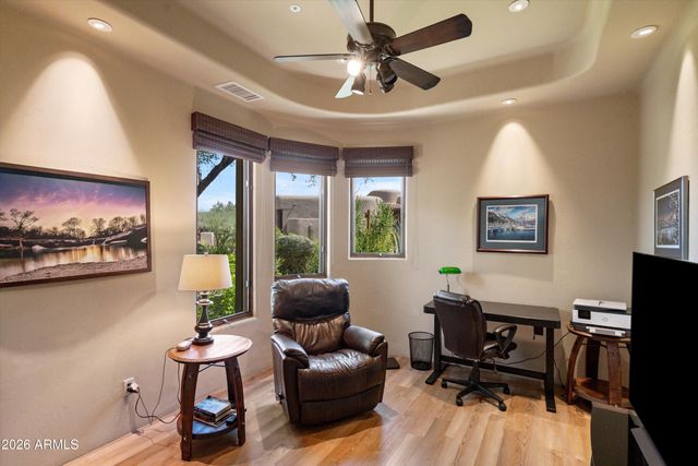 7373 E CLUBHOUSE Drive 8, Scottsdale, AZ 85266