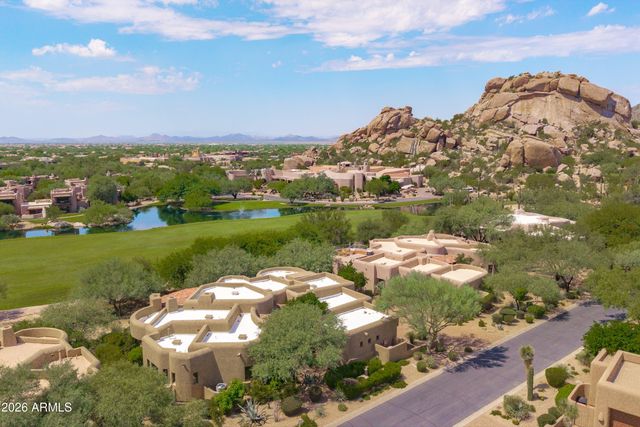 7373 E CLUBHOUSE Drive 8, Scottsdale, AZ 85266