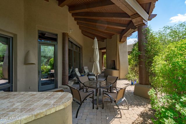 7373 E CLUBHOUSE Drive 8, Scottsdale, AZ 85266