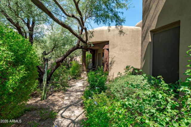 7373 E CLUBHOUSE Drive 8, Scottsdale, AZ 85266