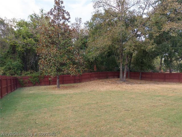 6803 Southfield Circle, Fort Smith, AR 72916
