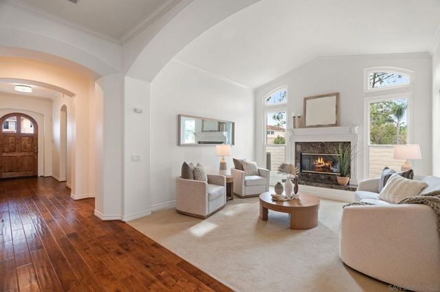 8031 Sitio Caucho, Carlsbad, CA 92009