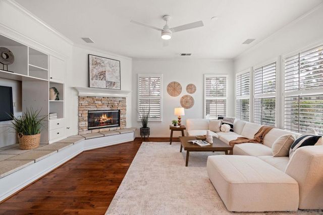 8031 Sitio Caucho, Carlsbad, CA 92009