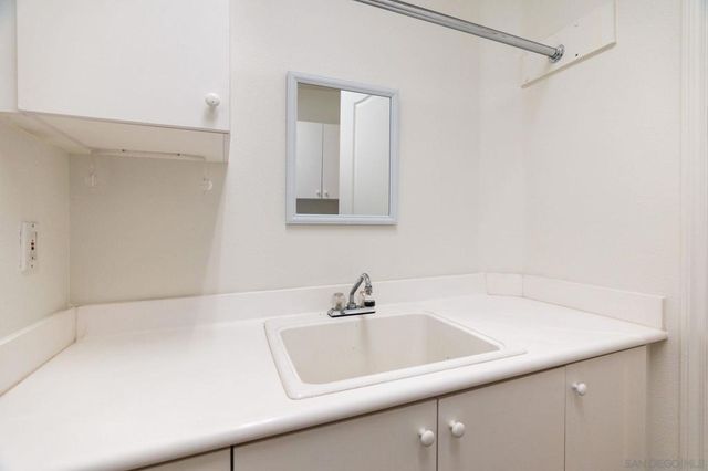 8031 Sitio Caucho, Carlsbad, CA 92009